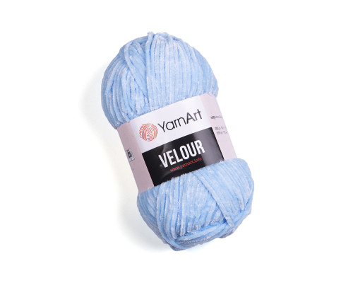 Velour Yarnart #851